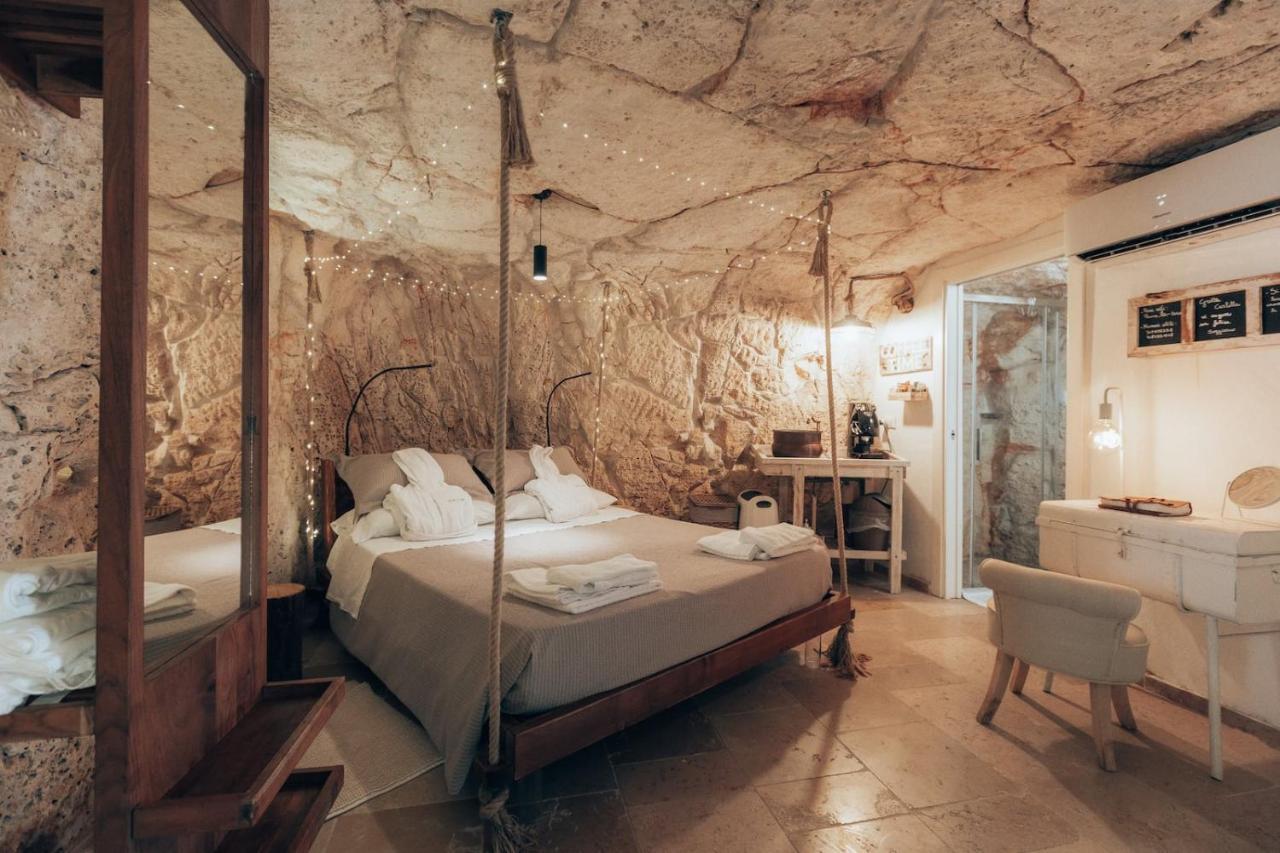 Grotta Carlotta Bed & Breakfast Ostuni Dış mekan fotoğraf