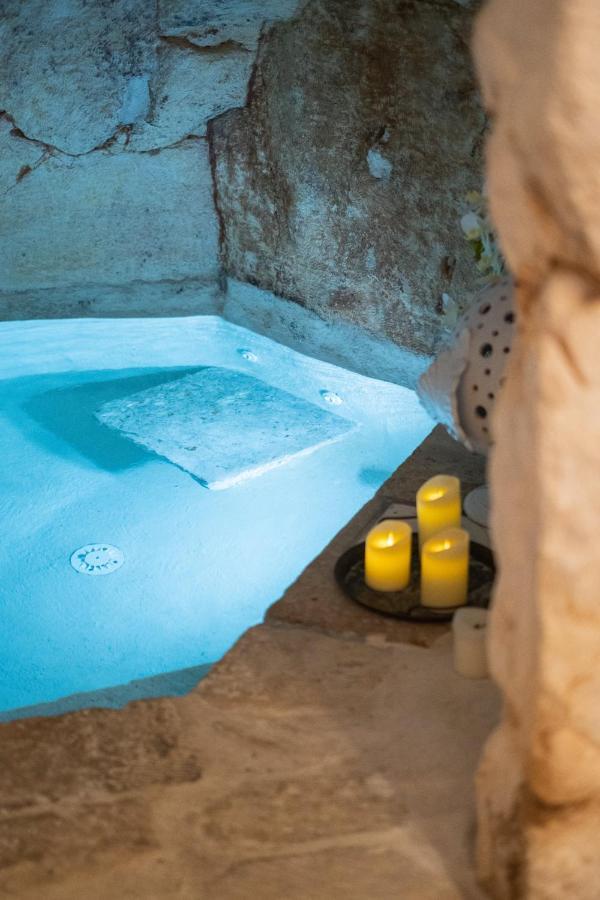 Grotta Carlotta Bed & Breakfast Ostuni Dış mekan fotoğraf